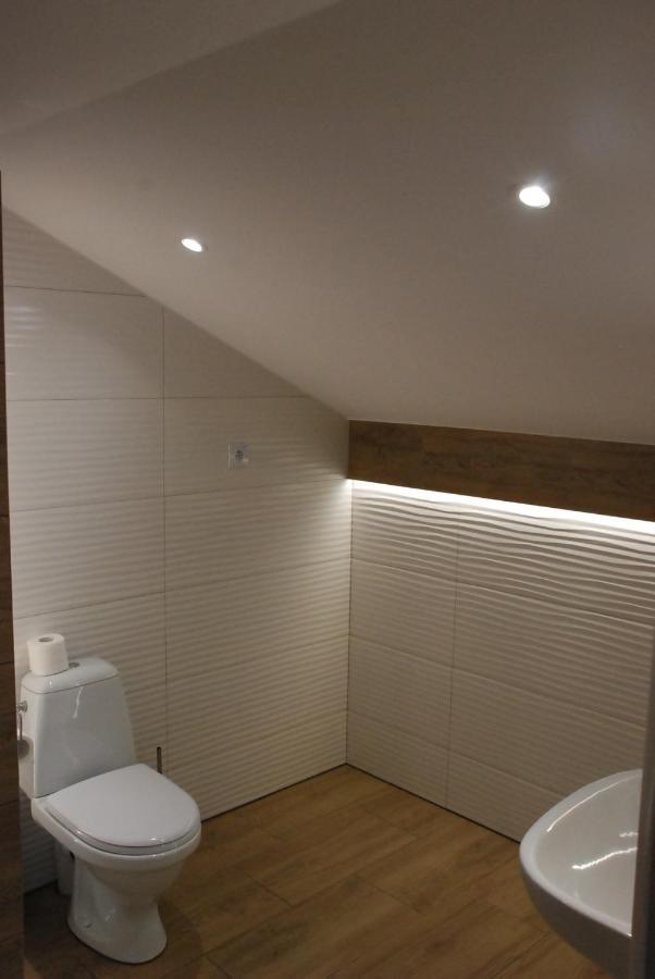 Hotelik Manhatan ราจินโปดลาสกี ภายนอก รูปภาพ