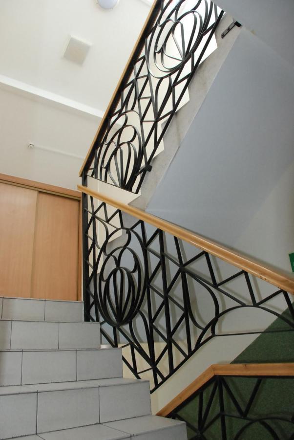 Hotelik Manhatan ราจินโปดลาสกี ภายนอก รูปภาพ