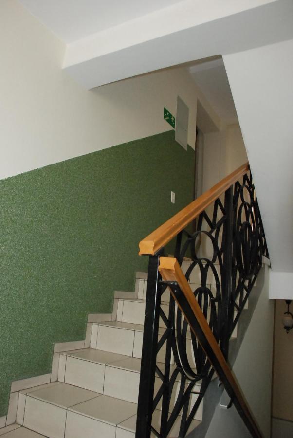 Hotelik Manhatan ราจินโปดลาสกี ภายนอก รูปภาพ